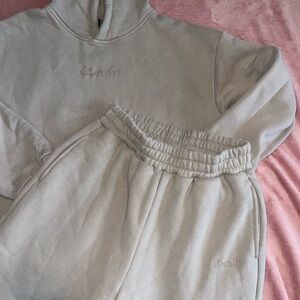 Comfirt Women's Cream Loungewear Set